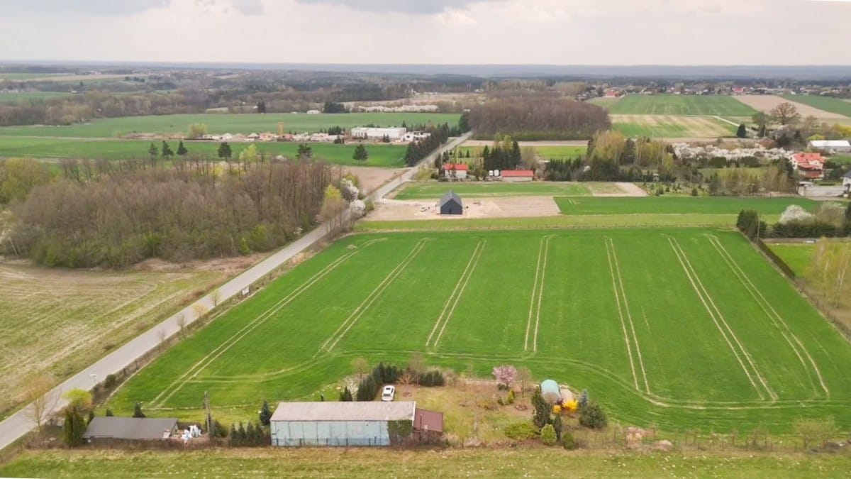 Działka  pokojowe na Sprzedaż