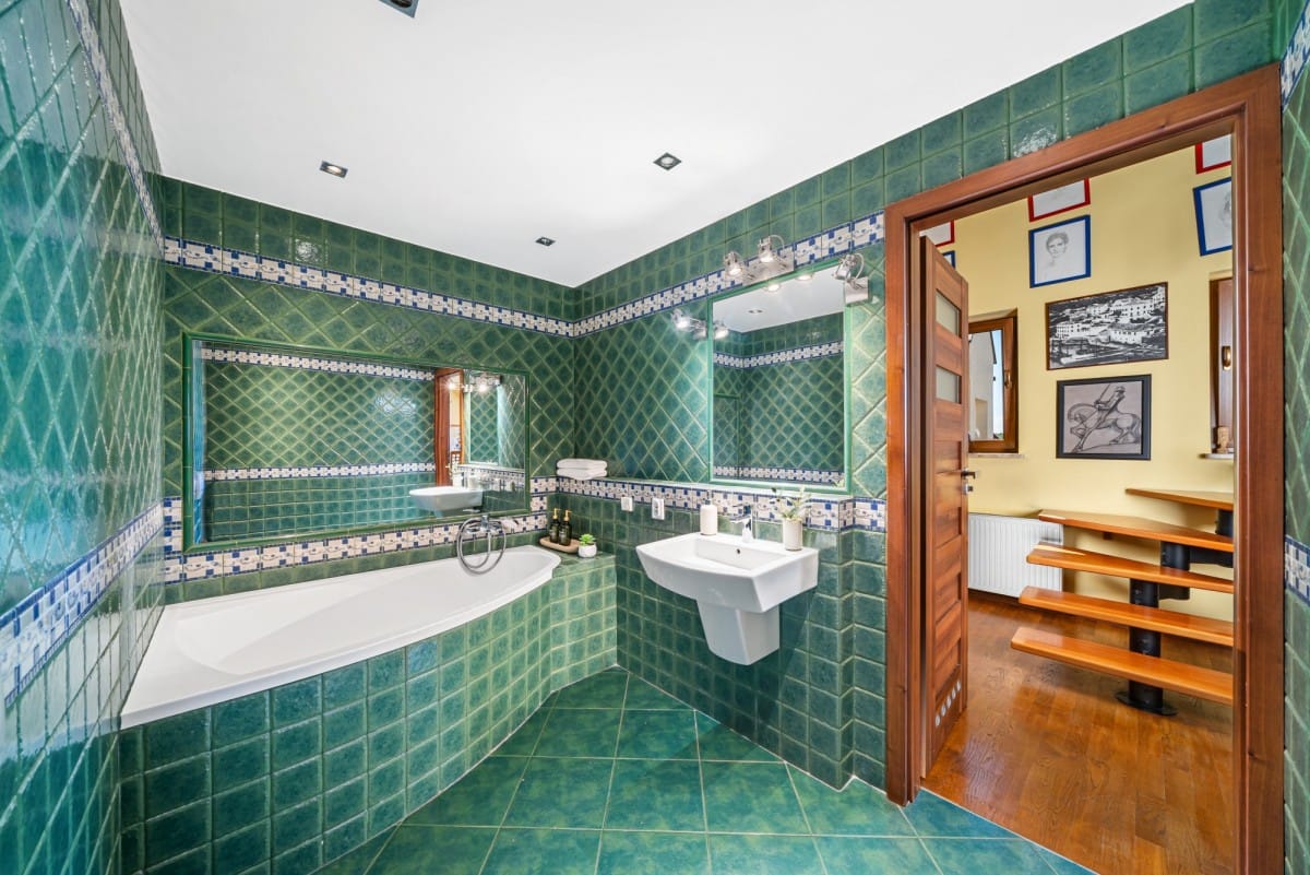 Mieszkanie 4 pokojowe na Sprzedaż