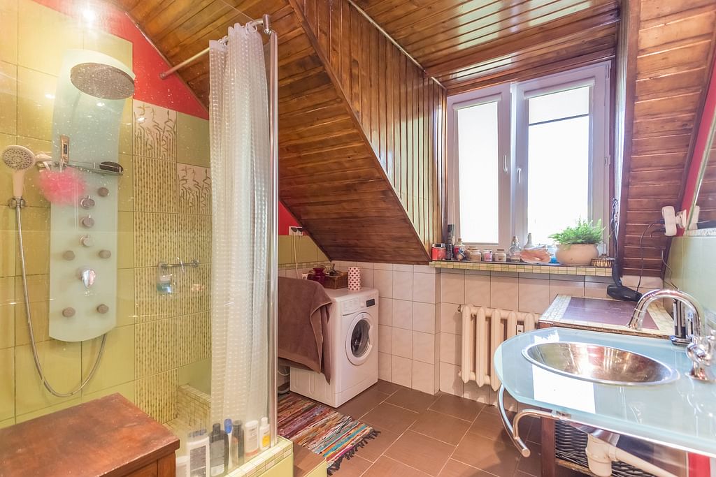 Mieszkanie 4 pokojowe na Sprzedaż