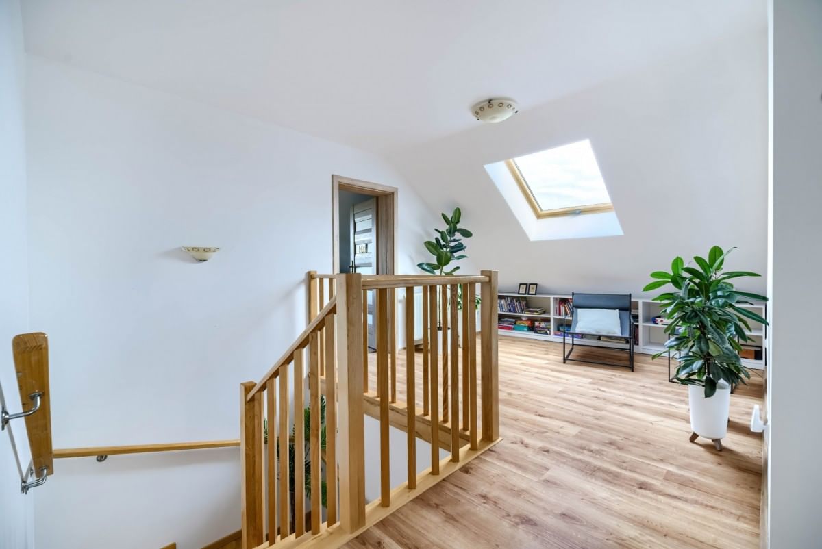 Dom 7 pokojowe na Sprzedaż