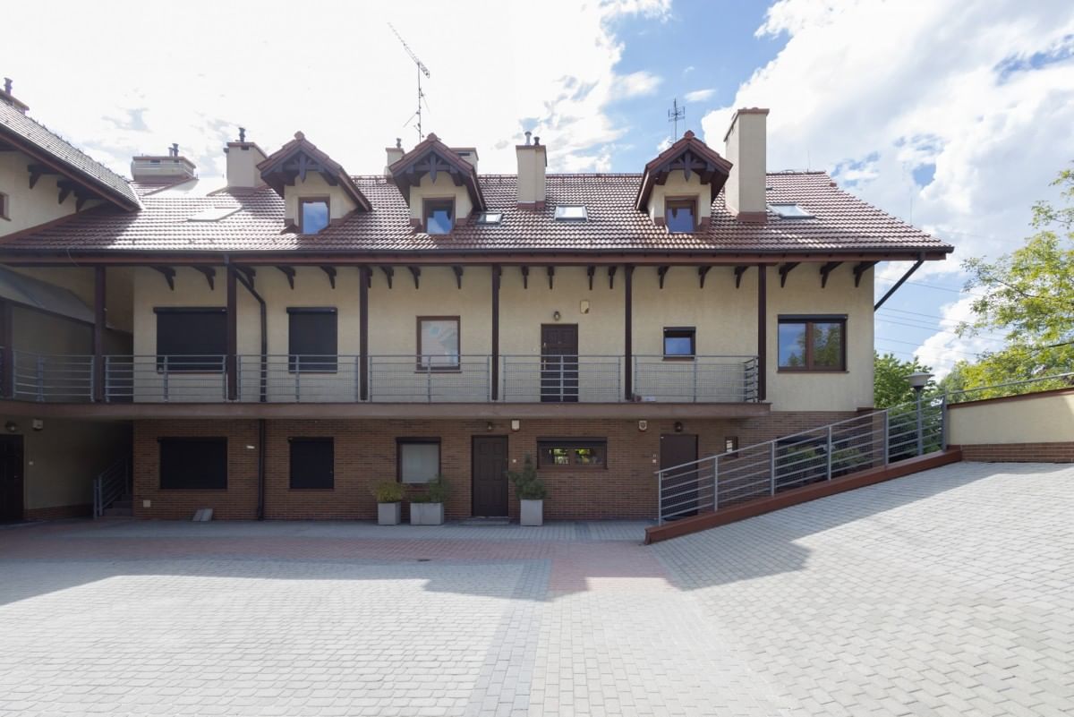 Mieszkanie 6 pokojowe na Sprzedaż