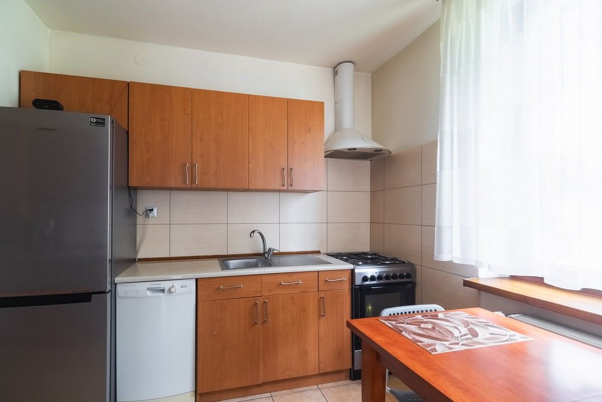 Dom 10 pokojowe na Sprzedaż