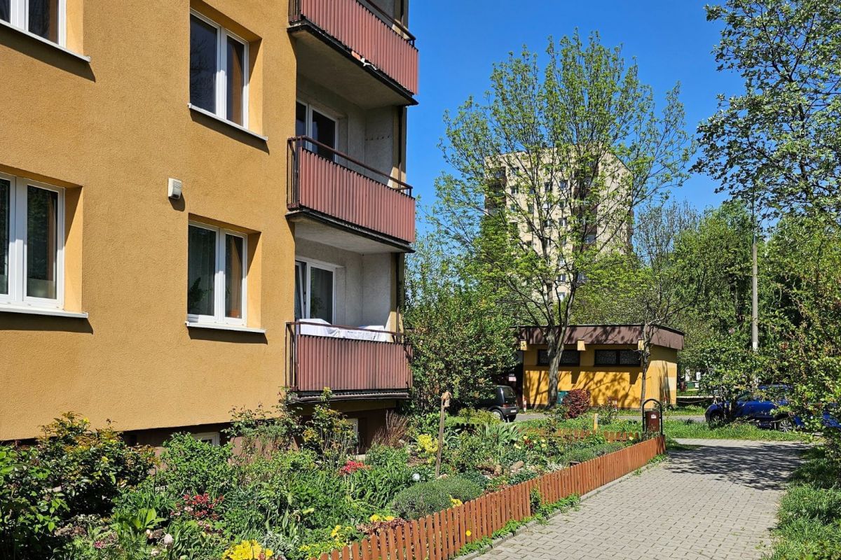 Mieszkanie 3 pokojowe na Sprzedaż