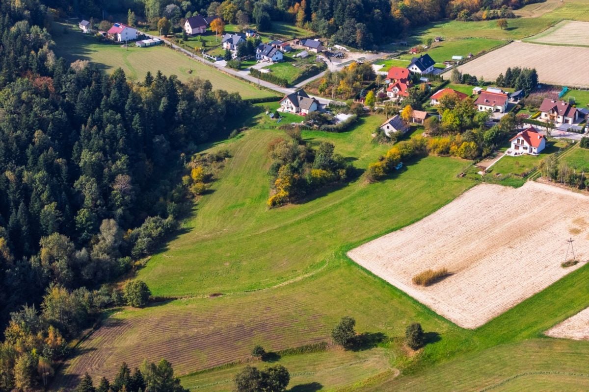 Działka  pokojowe na Sprzedaż