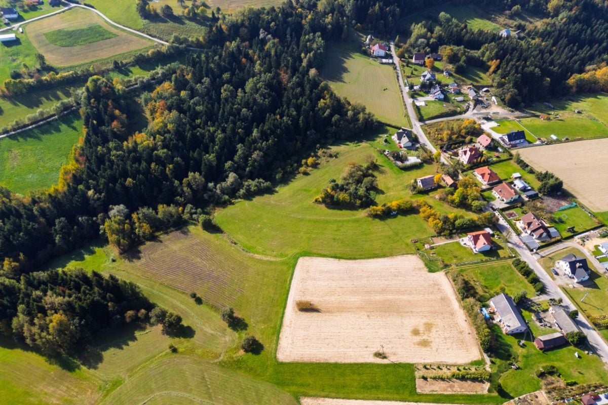 Działka  pokojowe na Sprzedaż