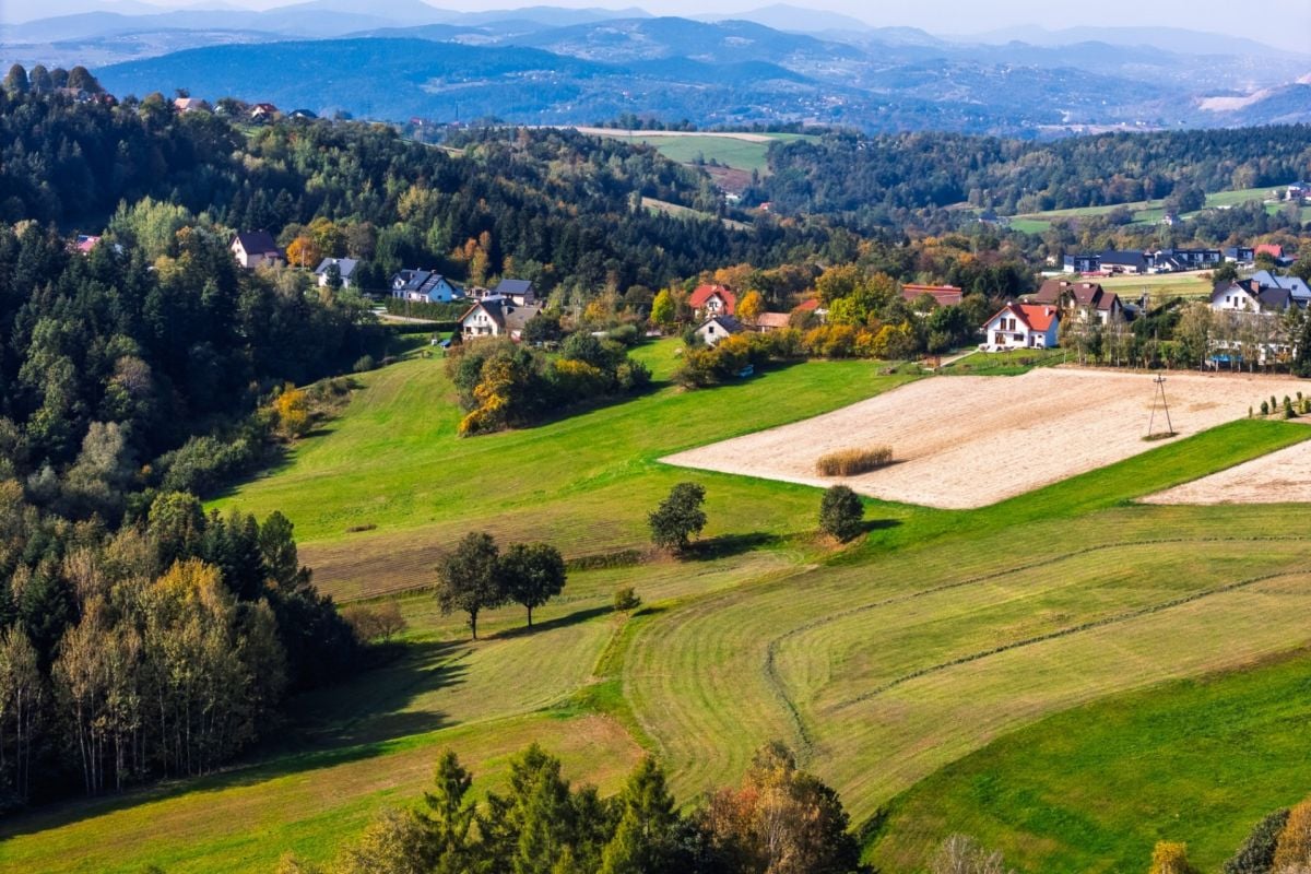 Działka  pokojowe na Sprzedaż