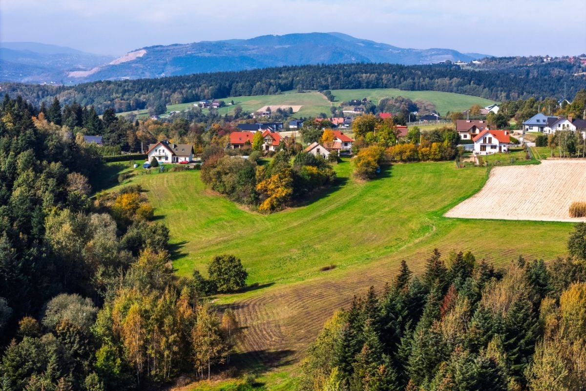 Działka  pokojowe na Sprzedaż