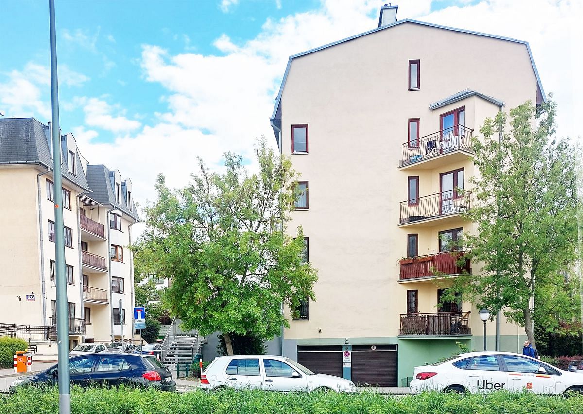Mieszkanie 5 pokojowe na Sprzedaż