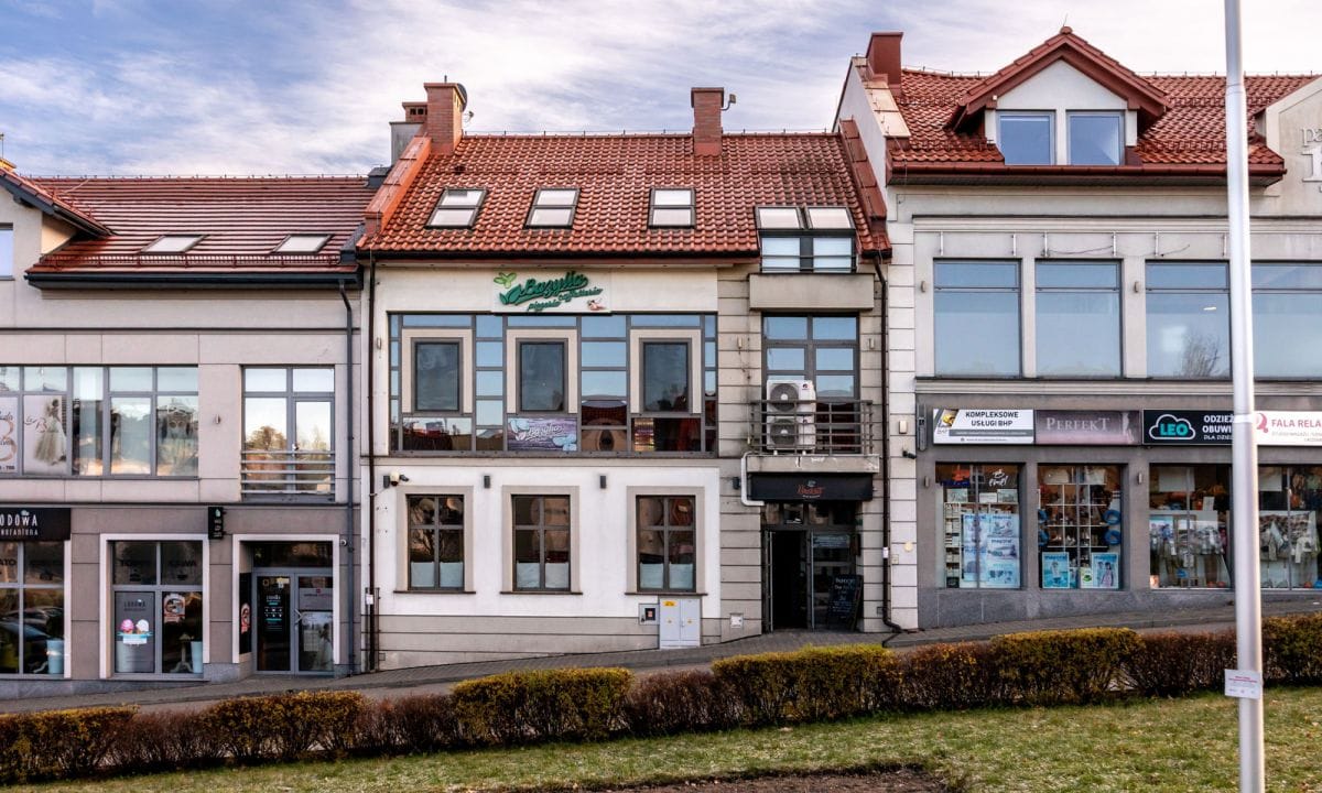 Lokal użytkowy  pokojowe na Sprzedaż