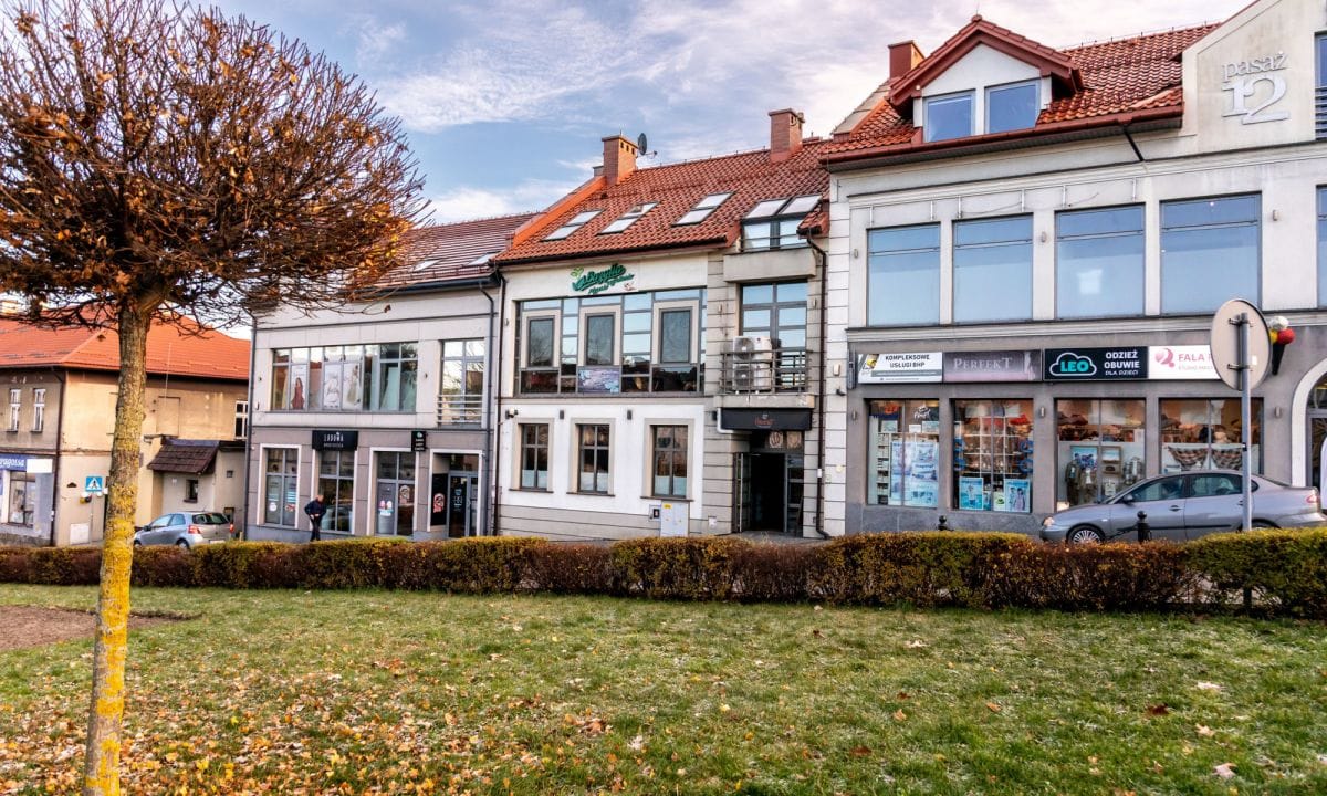 Lokal użytkowy  pokojowe na Sprzedaż