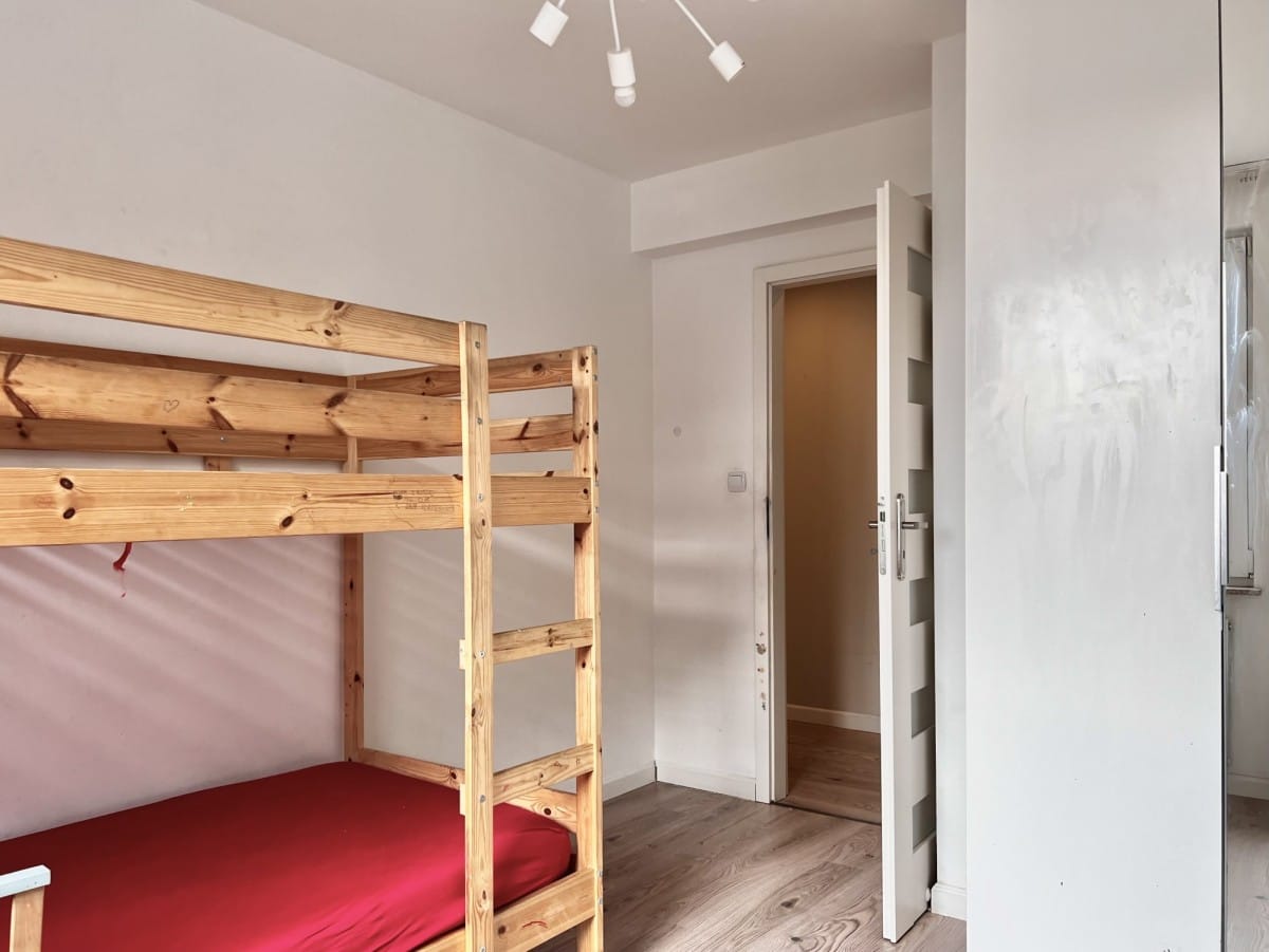 Mieszkanie 4 pokojowe na Sprzedaż