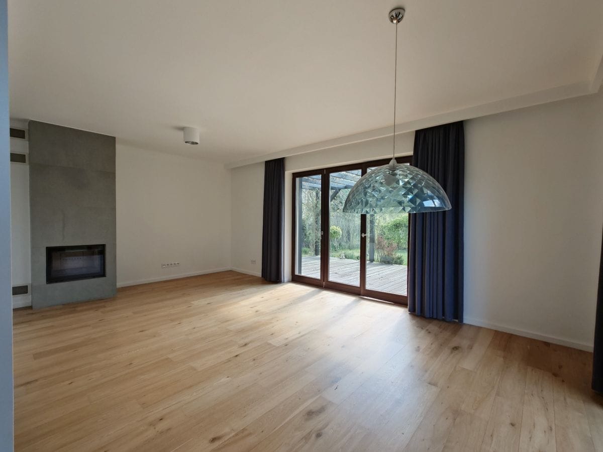 Dom 5 pokojowe na Sprzedaż