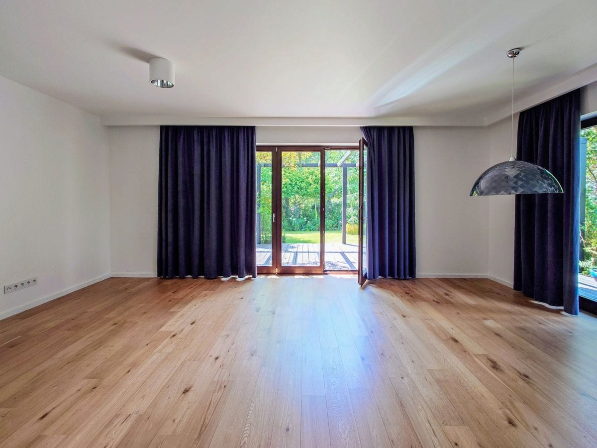 Dom 5 pokojowe na Sprzedaż