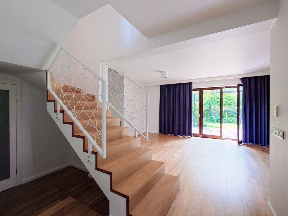 Dom 5 pokojowe na Sprzedaż