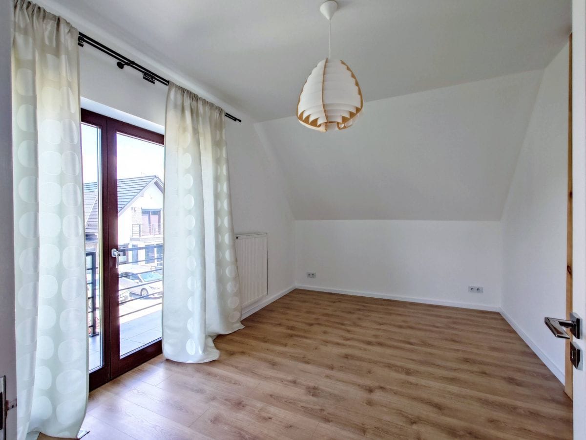 Dom 5 pokojowe na Sprzedaż