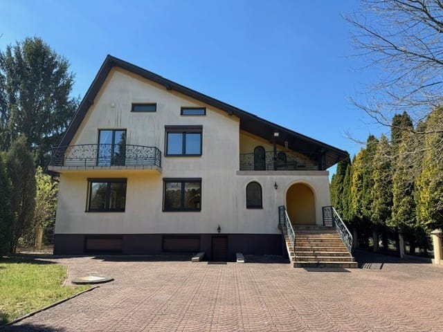 Dom 6 pokojowe na Sprzedaż