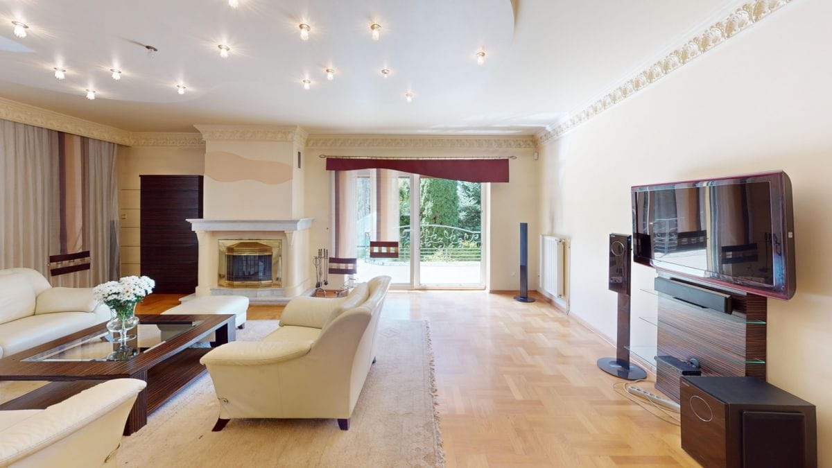 Dom 6 pokojowe na Sprzedaż