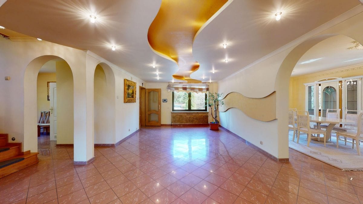 Dom 6 pokojowe na Sprzedaż