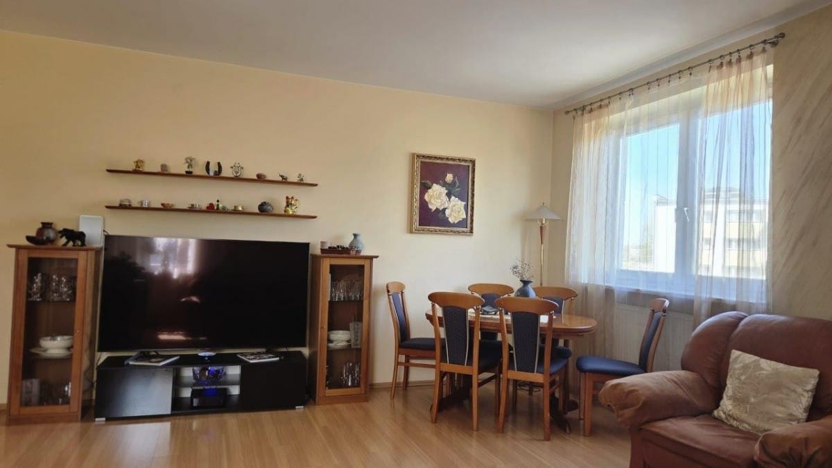 Mieszkanie 4 pokojowe na Sprzedaż