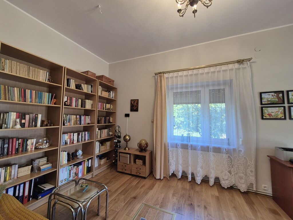 Dom 6 pokojowe na Sprzedaż
