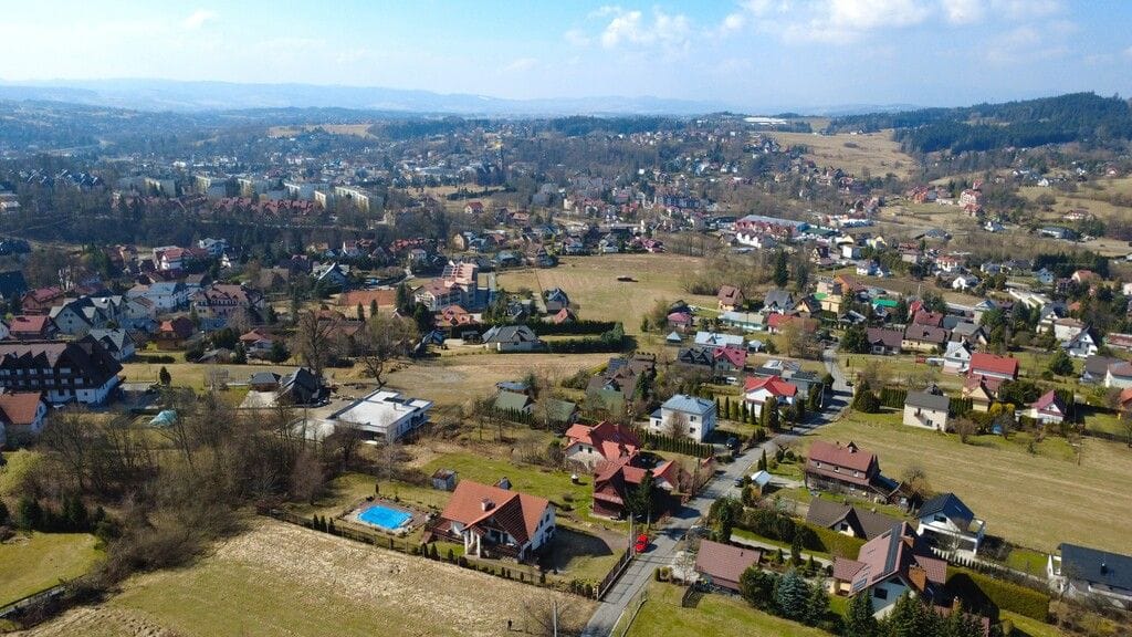 Dom 9 pokojowe na Sprzedaż