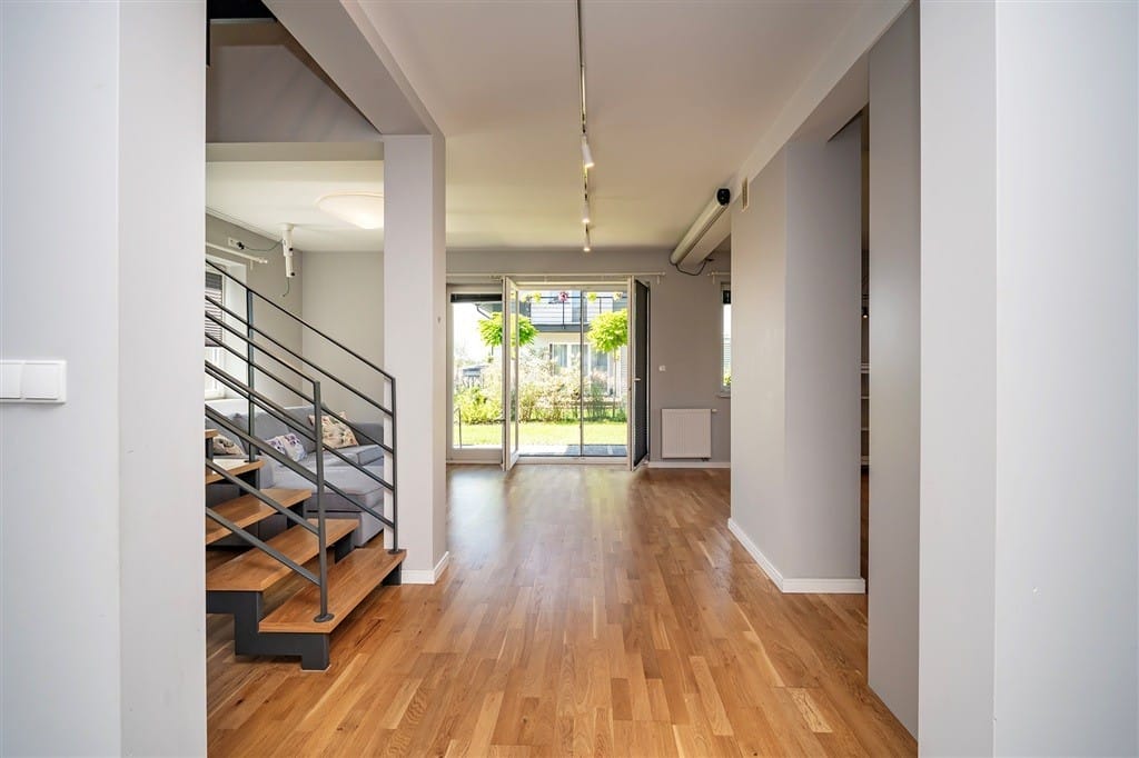 Dom 5 pokojowe na Sprzedaż