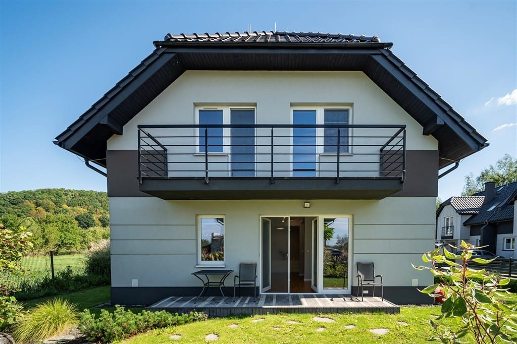 Dom 5 pokojowe na Sprzedaż