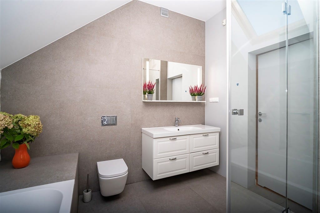 Dom 5 pokojowe na Sprzedaż