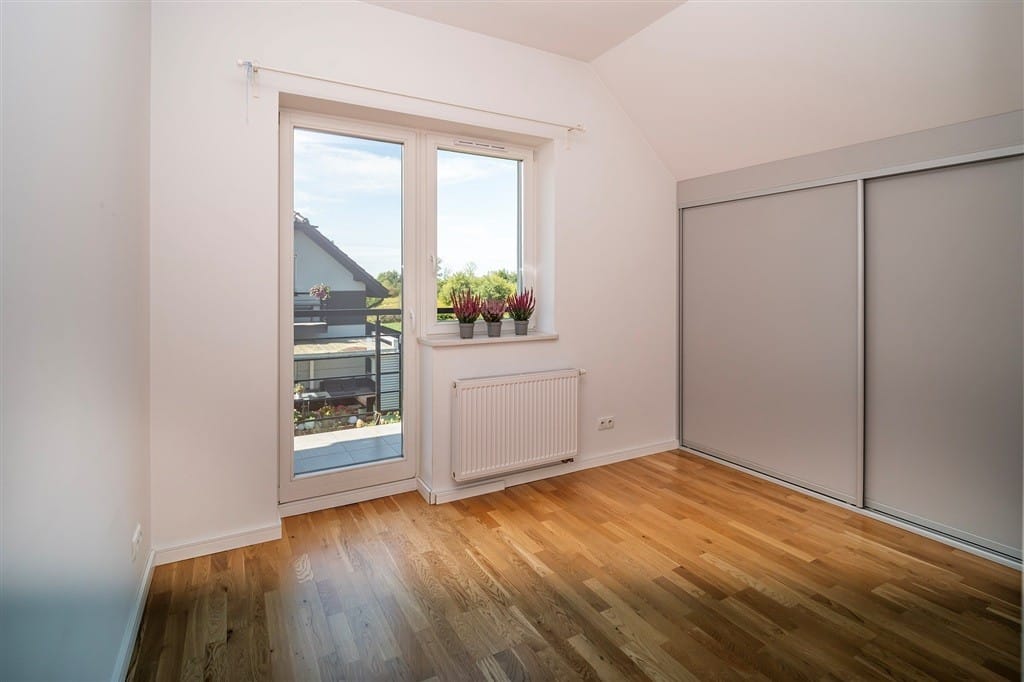 Dom 5 pokojowe na Sprzedaż