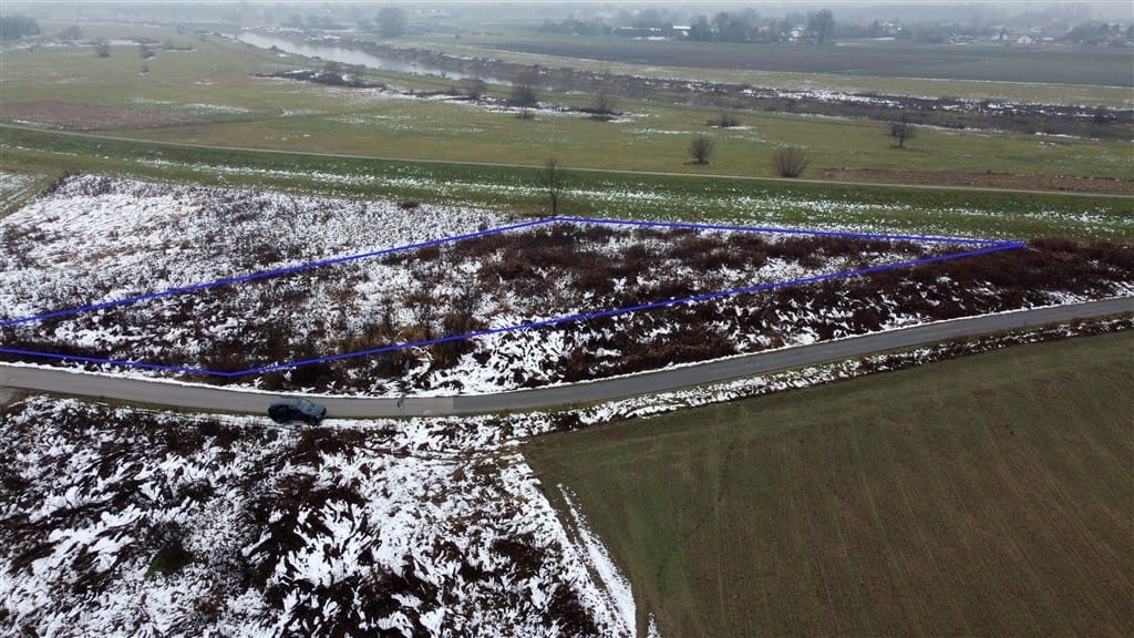 Działka  pokojowe na Sprzedaż