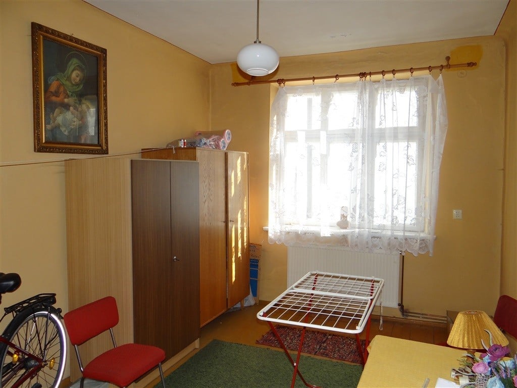 Dom 4 pokojowe na Sprzedaż