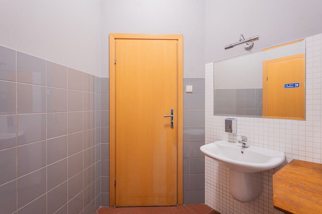 Lokal użytkowy  pokojowe na Wynajem