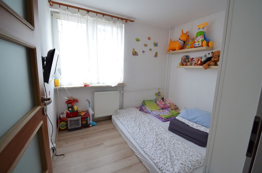 Mieszkanie 4 pokojowe na Sprzedaż