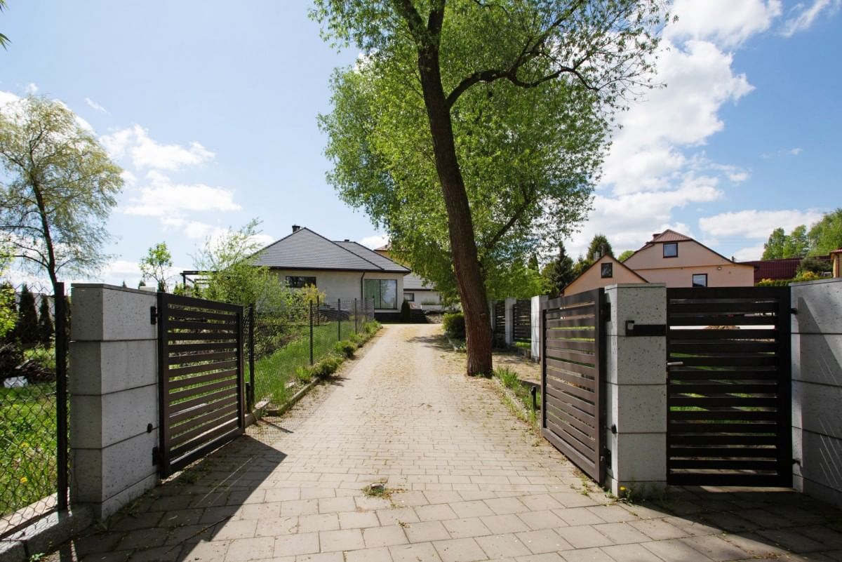 Dom 6 pokojowe na Sprzedaż