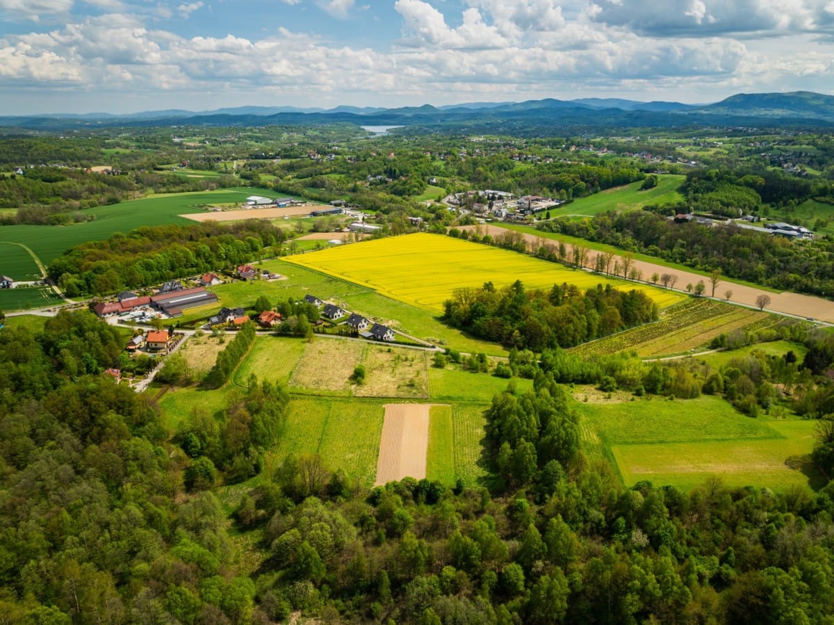 Działka  pokojowe na Sprzedaż