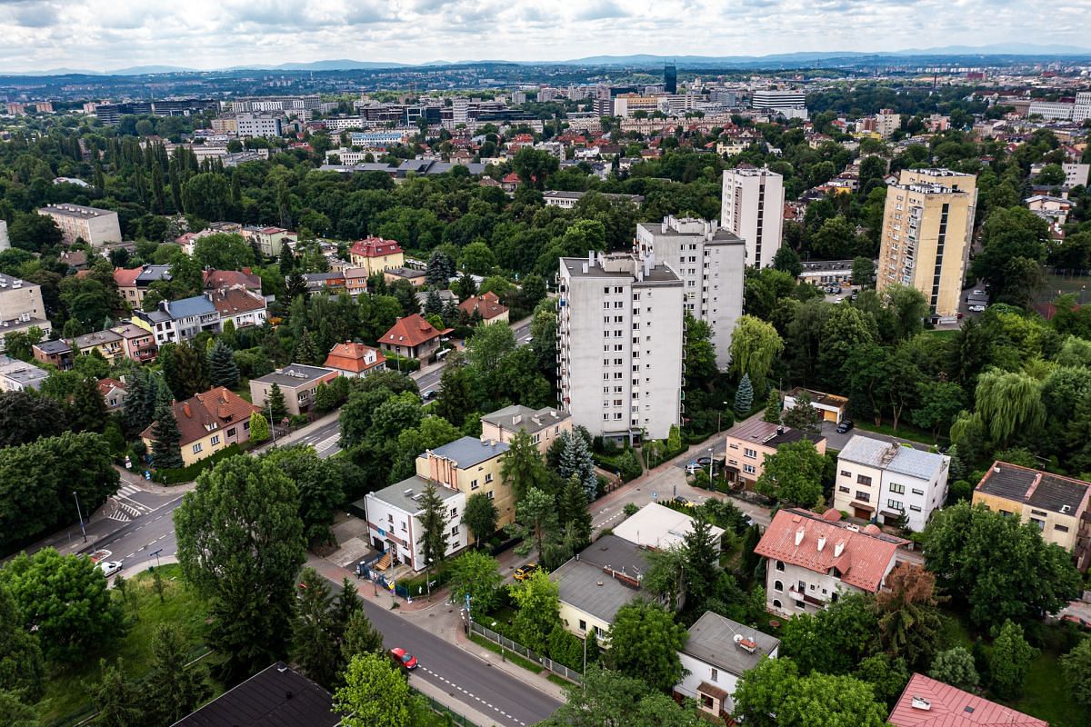 Dom 8 pokojowe na Sprzedaż