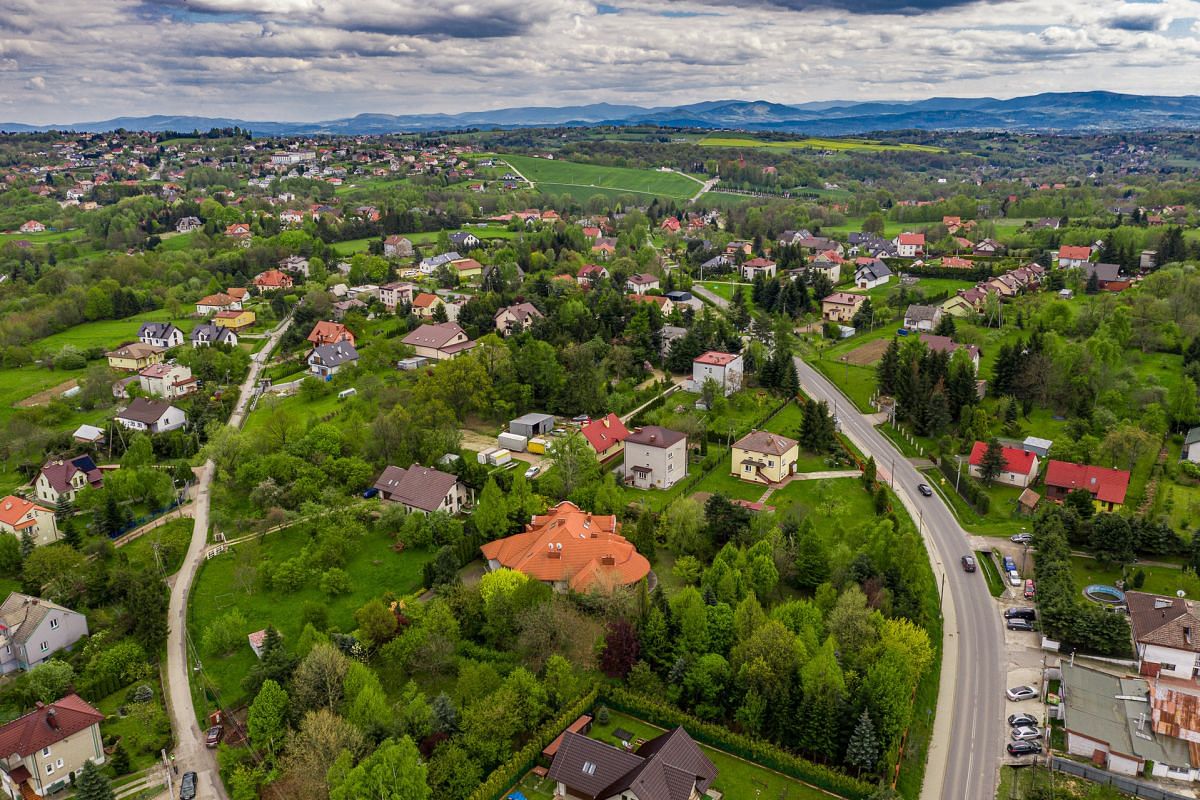 Dom 11 pokojowe na Sprzedaż