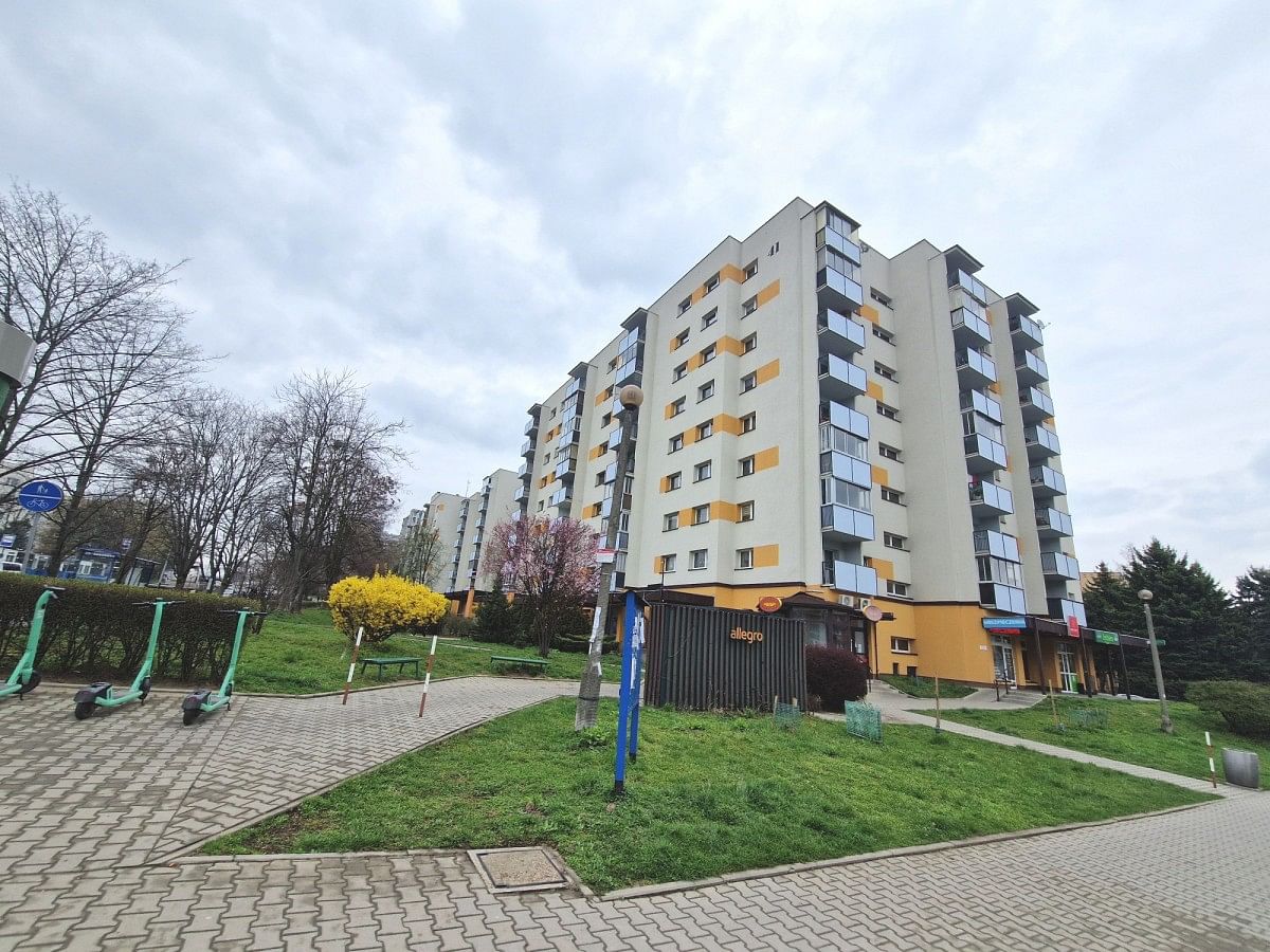 Mieszkanie 3 pokojowe na Sprzedaż