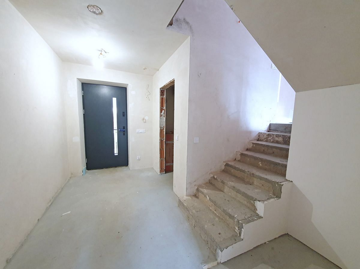 Mieszkanie 5 pokojowe na Sprzedaż