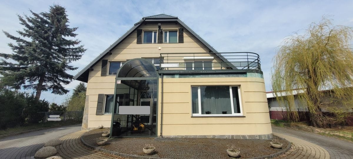 Lokal użytkowy  pokojowe na Sprzedaż