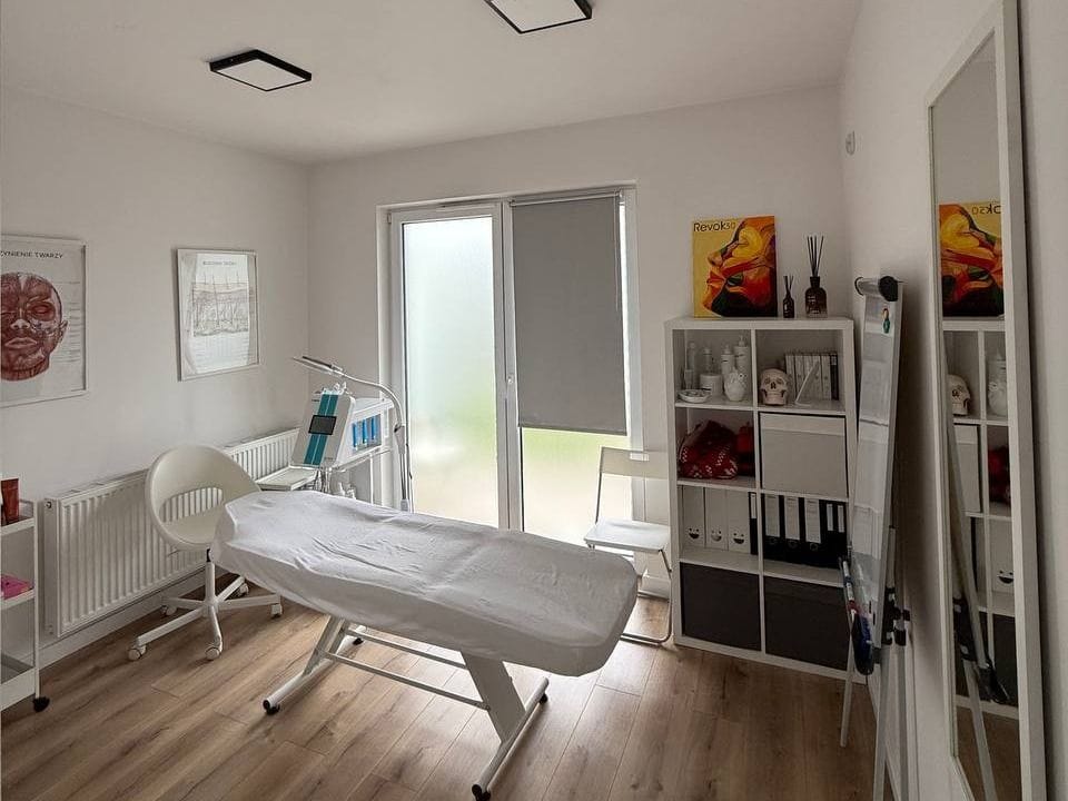 Lokal użytkowy  pokojowe na Wynajem