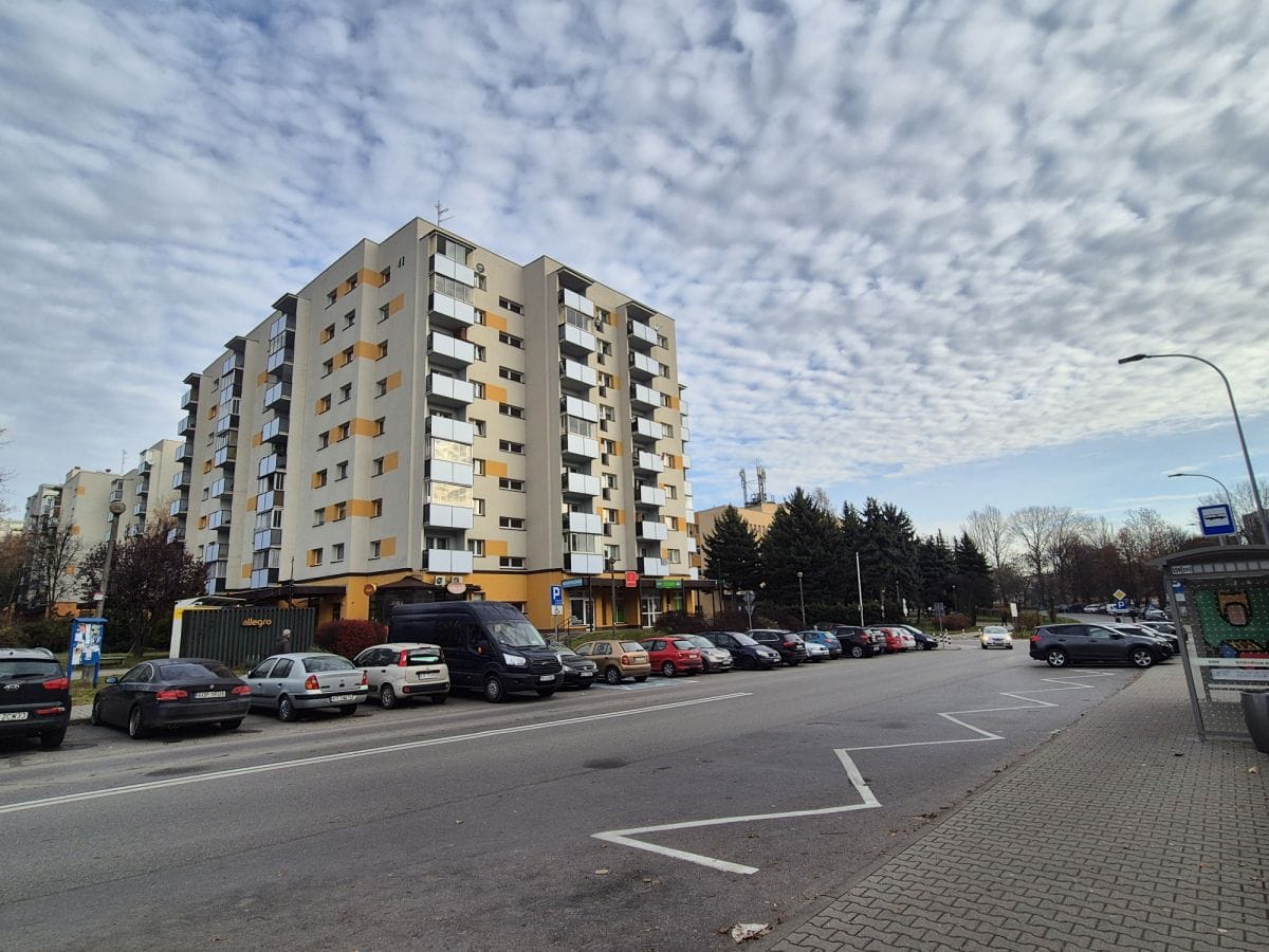 Mieszkanie 3 pokojowe na Sprzedaż