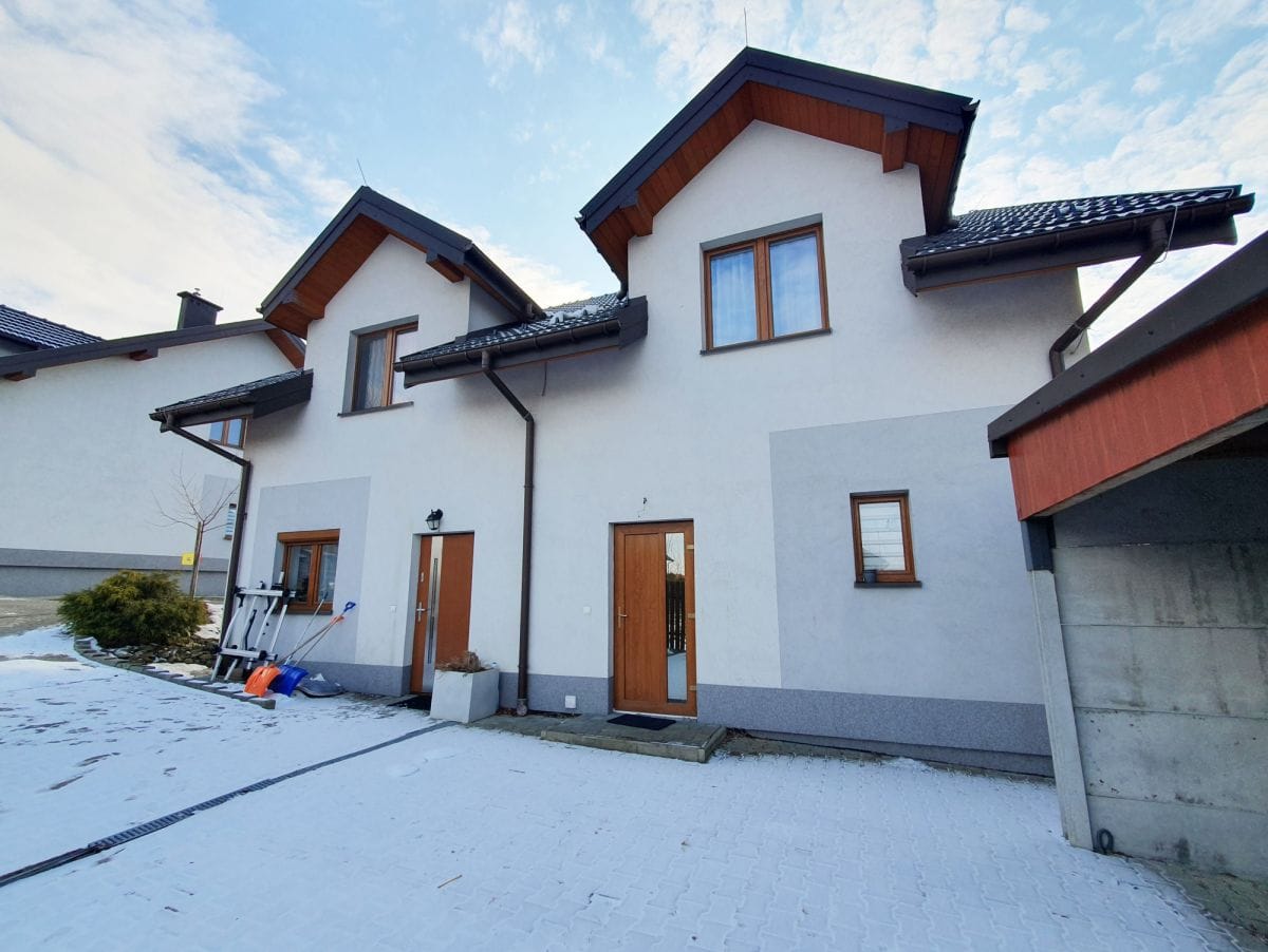 Dom 5 pokojowe na Sprzedaż