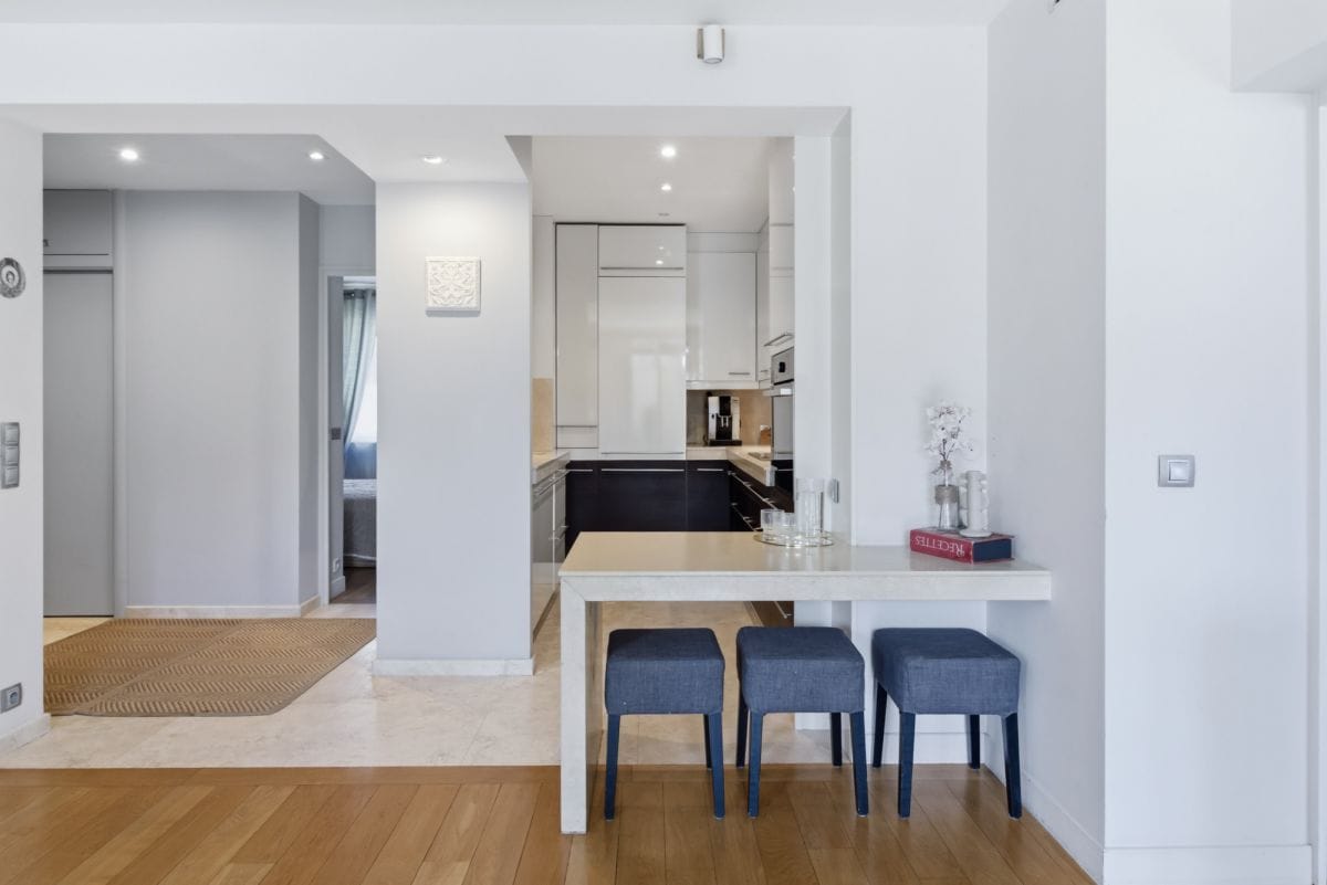 Mieszkanie 4 pokojowe na Sprzedaż