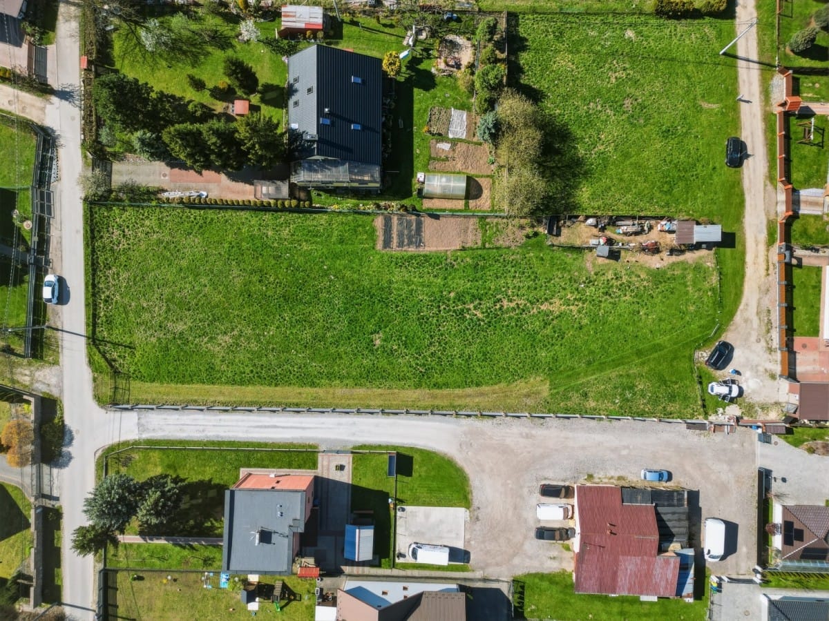 Działka  pokojowe na Sprzedaż