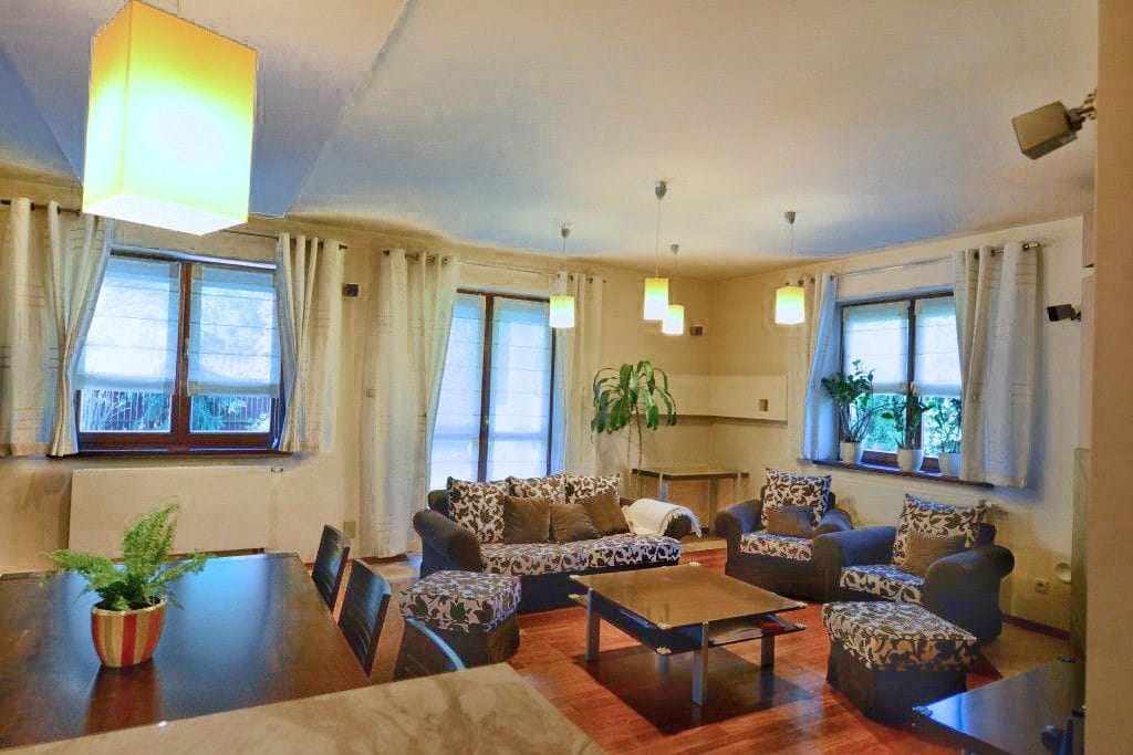 Dom 5 pokojowe na Sprzedaż