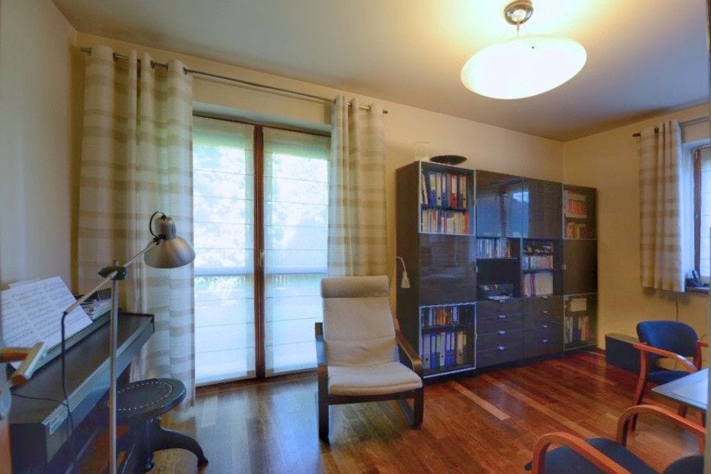 Dom 5 pokojowe na Sprzedaż