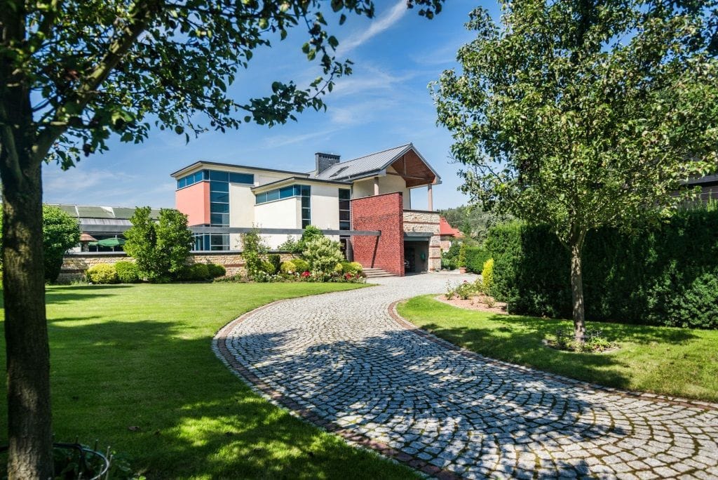 Dom 6 pokojowe na Sprzedaż