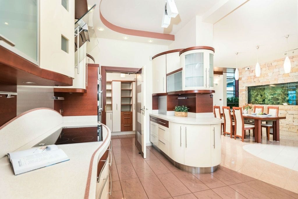 Dom 6 pokojowe na Sprzedaż