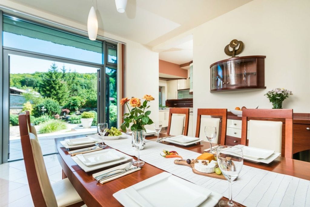 Dom 6 pokojowe na Sprzedaż